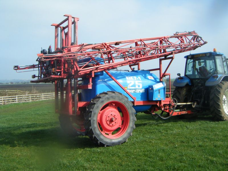 GEM 2500L 12M/24M TRAILED SPRAYER Recently Sold Browns