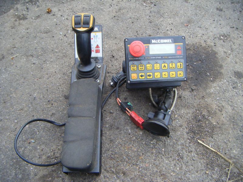 MCCONNEL PA7700T E.D.S HEDGE TRIMMER Recently Sold Browns